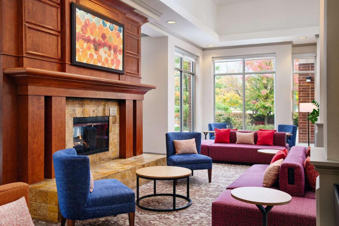 Photo of Livingroom in Schaumburg