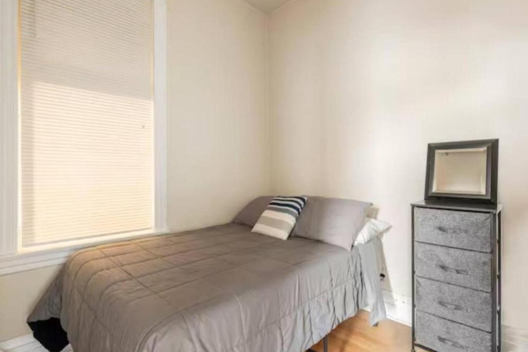 Photo of Bedroom in Roscoe Village