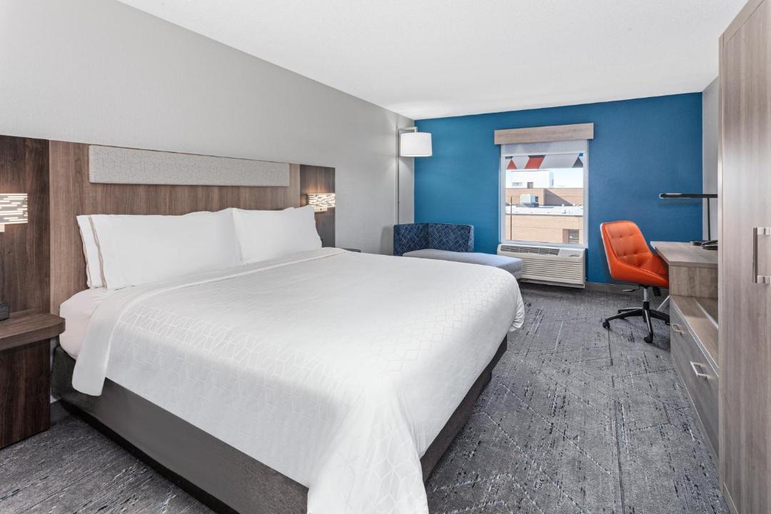 Photo of Bedroom in Algonquin