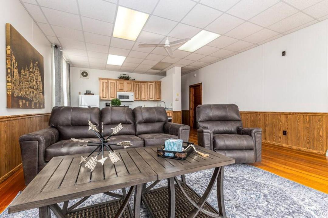 Photo of Livingroom in Scales Mound