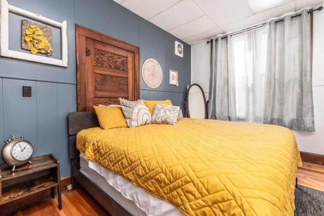 Photo of Bedroom in Scales Mound