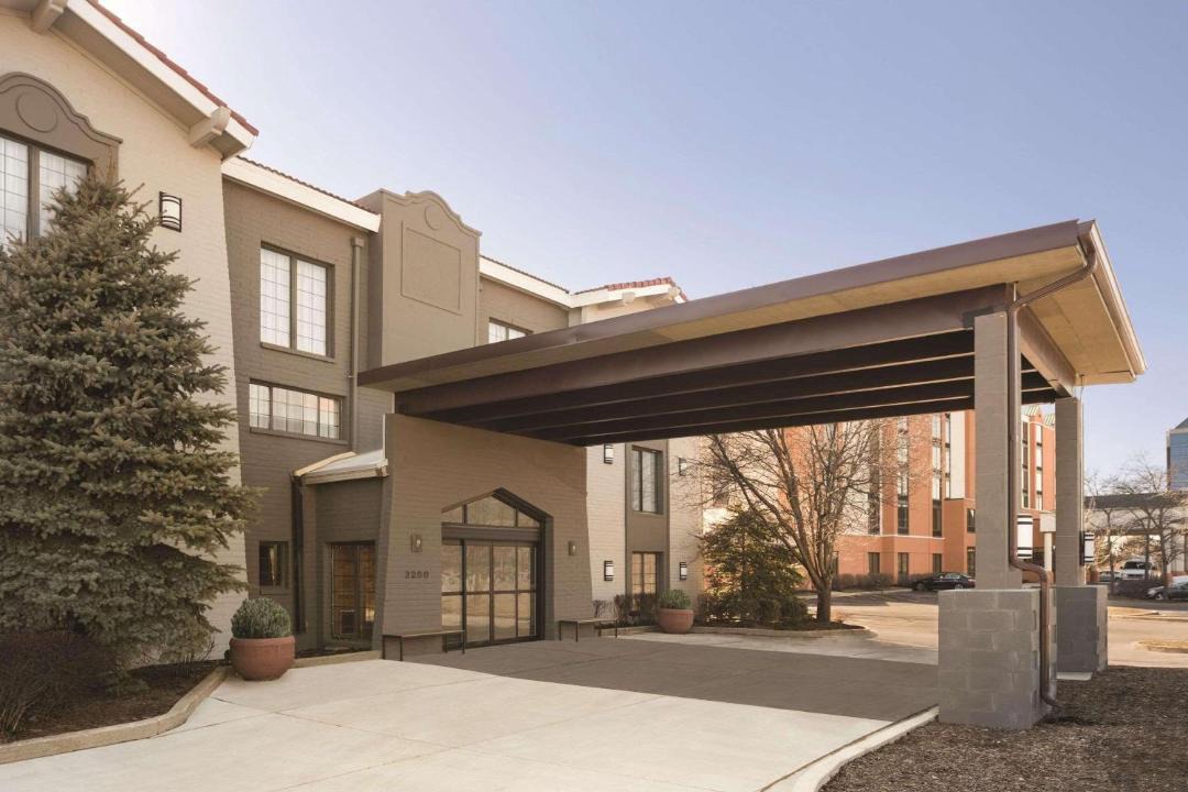 Photo of Buildings in Hoffman Estates