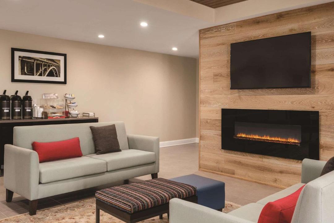 Photo of Livingroom in Hoffman Estates
