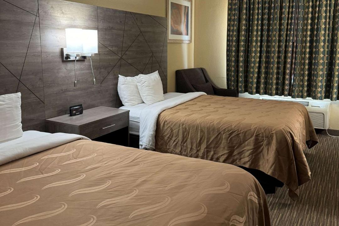 Photo of Bedroom in Forsyth