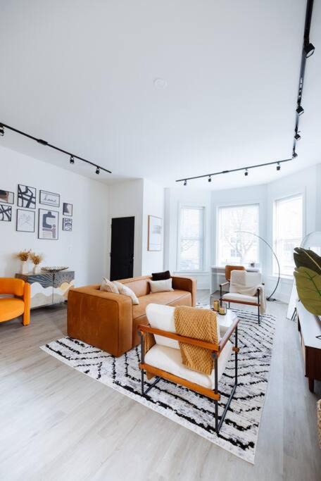 Photo of Livingroom in Woodlawn