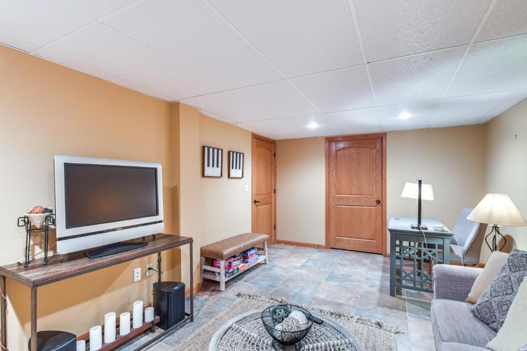 Photo of Livingroom in The Galena Territory
