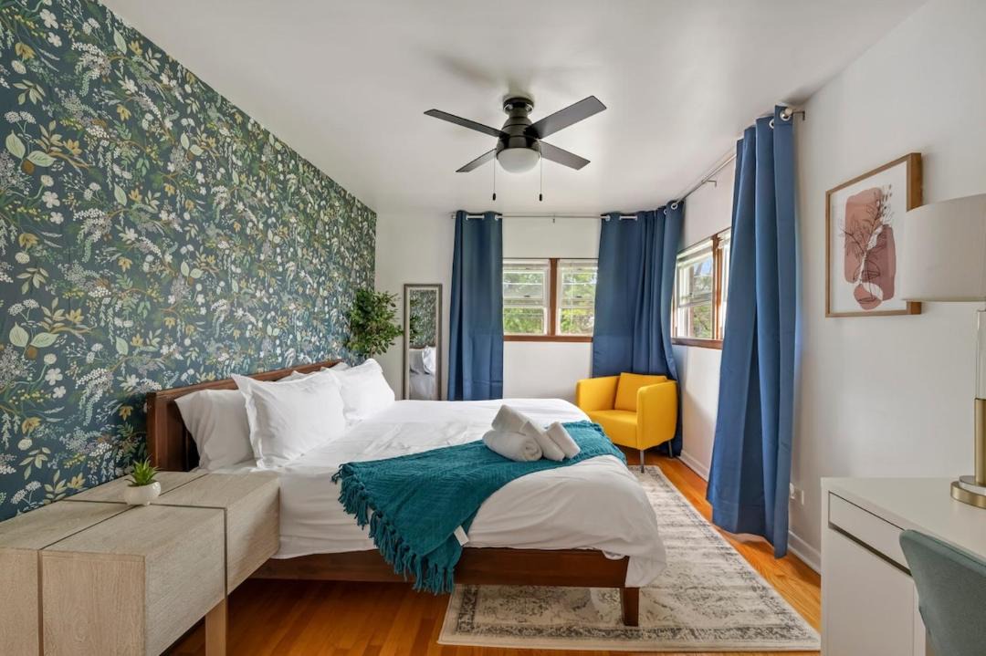 Photo of Bedroom in Westmont