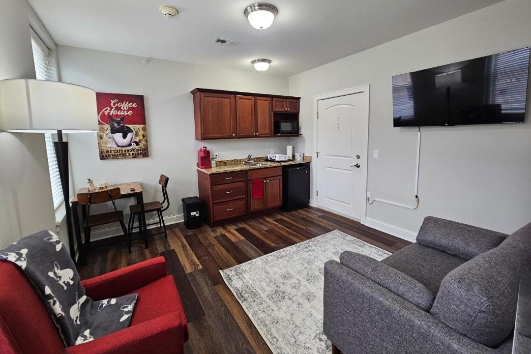 Photo of Livingroom in Champaign
