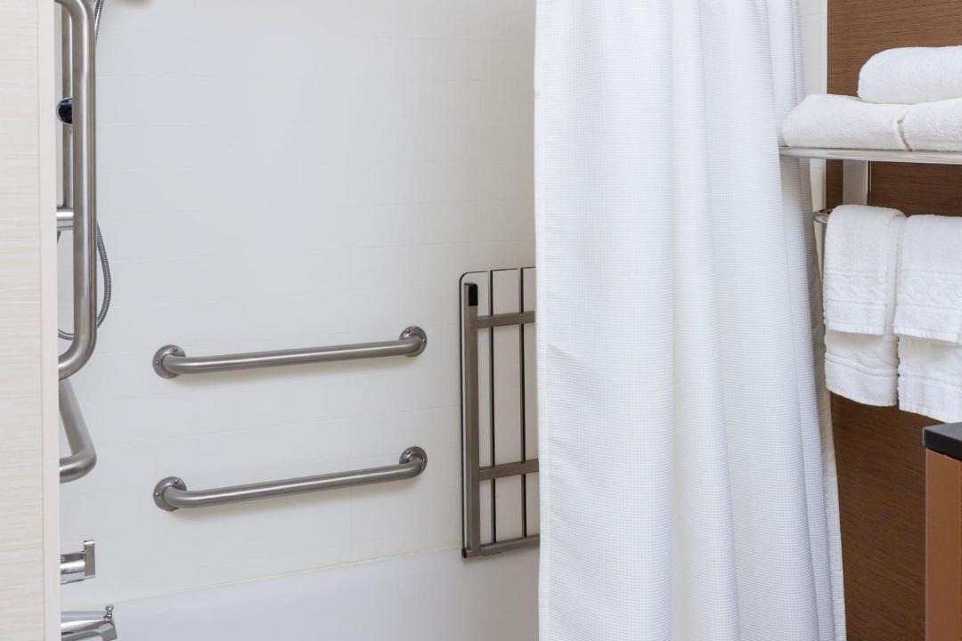 Photo of Bathroom in Galesburg