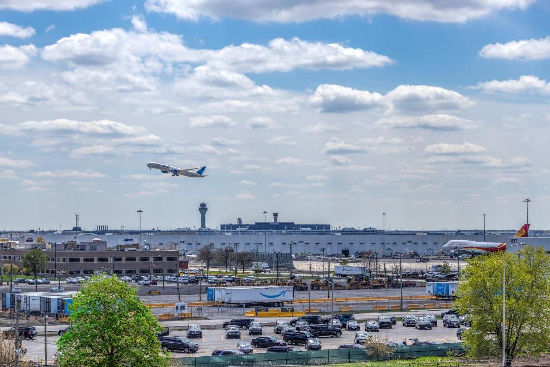 Photo of Others in O'Hare