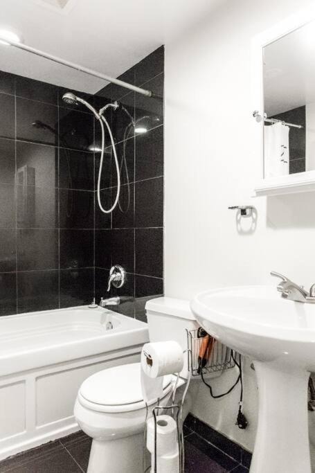 Photo of Bathroom in Wicker Park