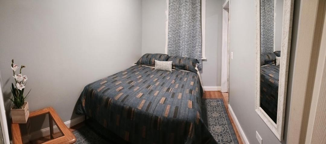 Photo of Bedroom in Little Village