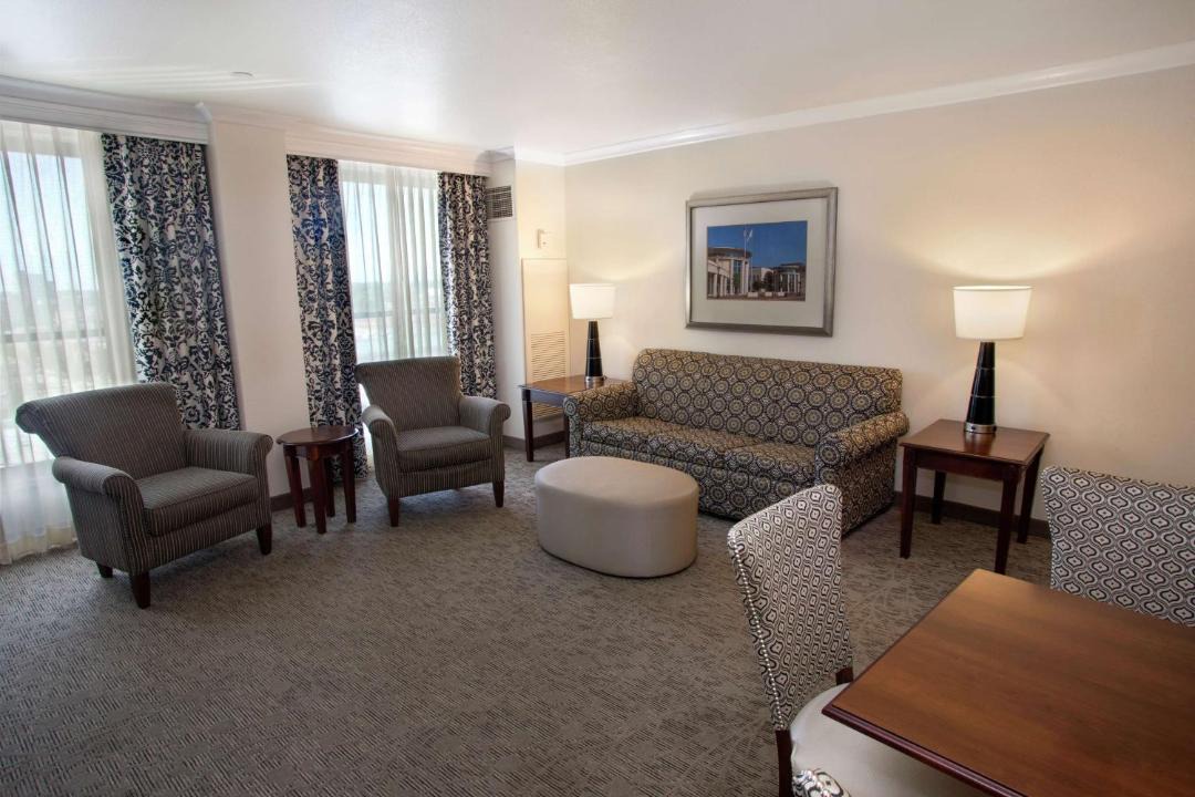 Photo of Livingroom in Downtown Springfield