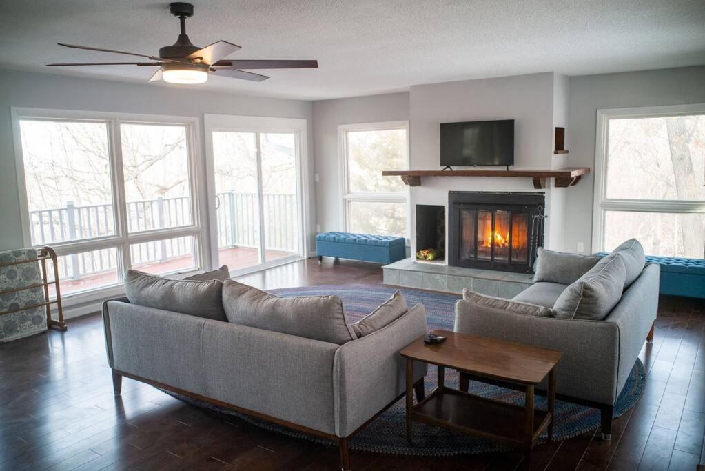 Photo of Livingroom in Adrian