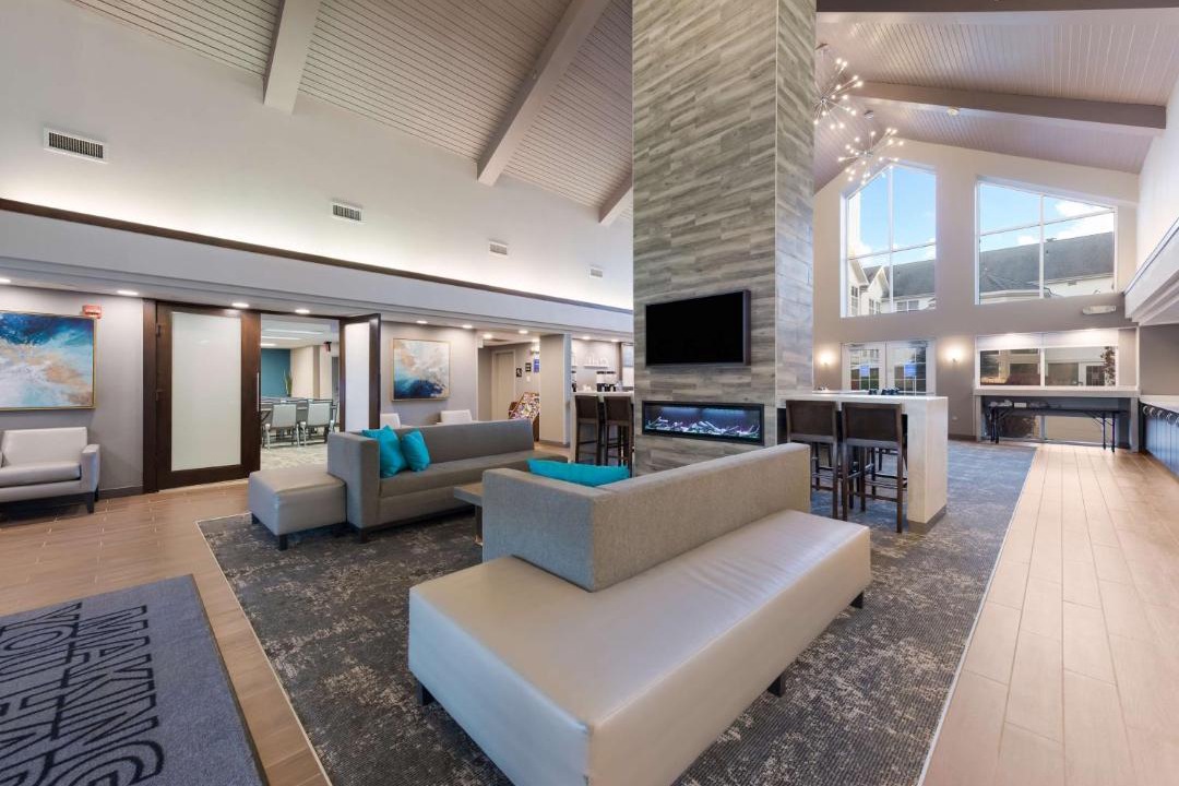 Photo of Livingroom in Hoffman Estates