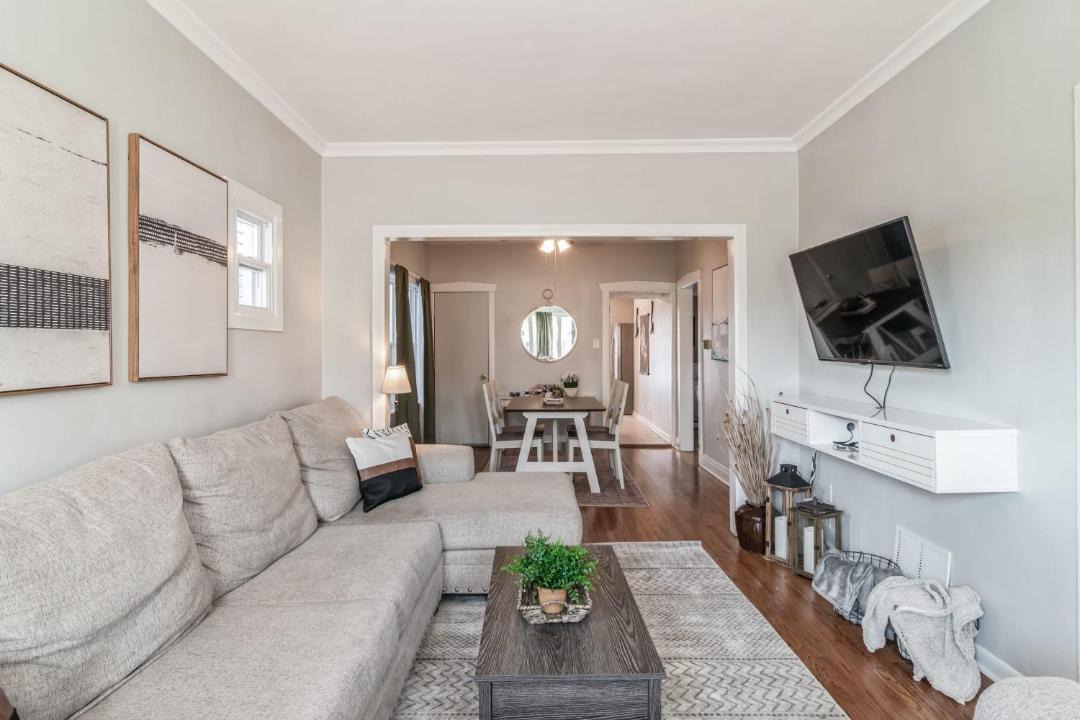 Photo of Livingroom in Forest Park