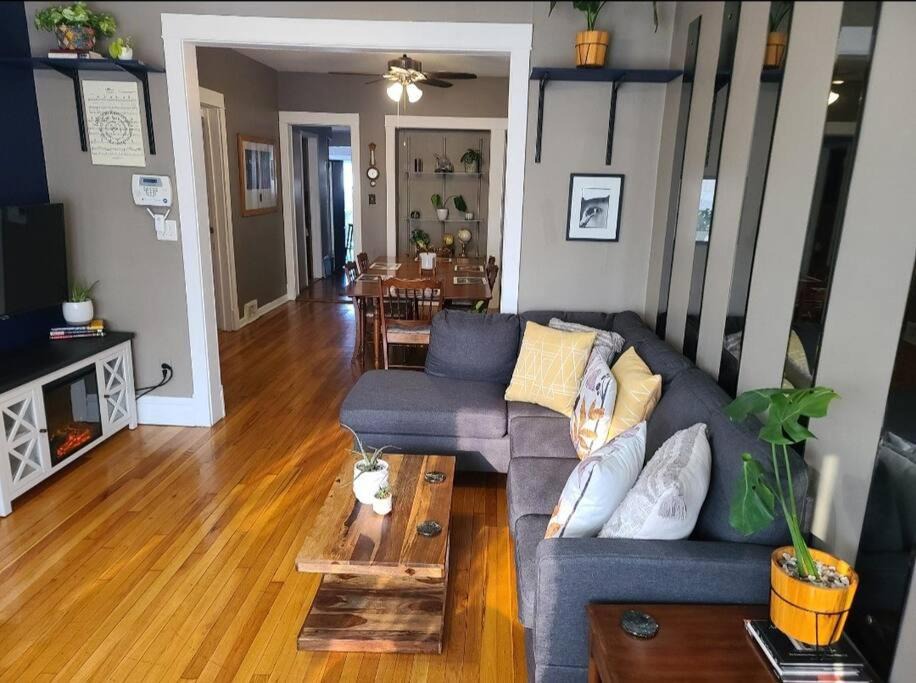 Photo of Livingroom in Hermosa