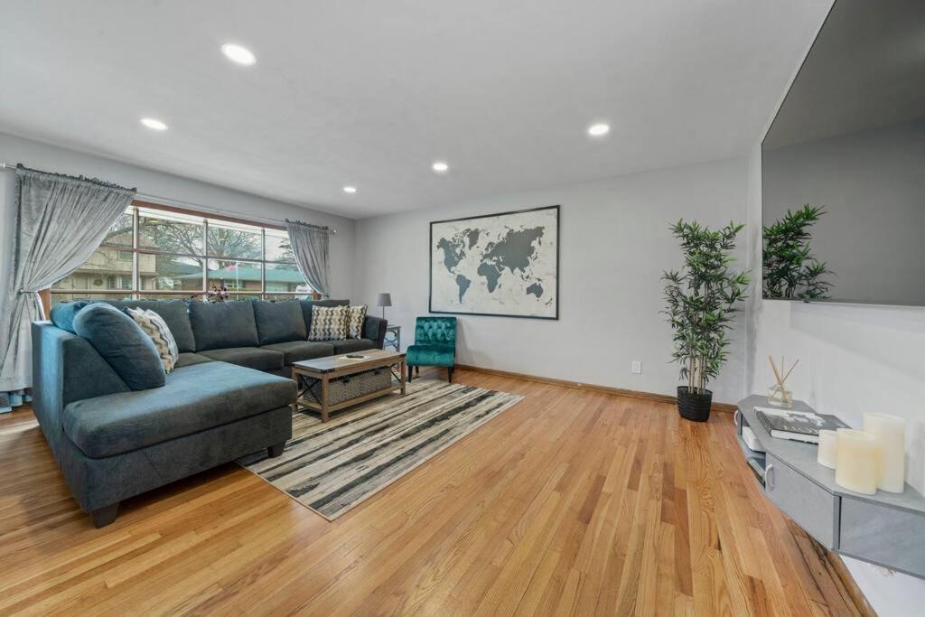 Photo of Livingroom in Rockford