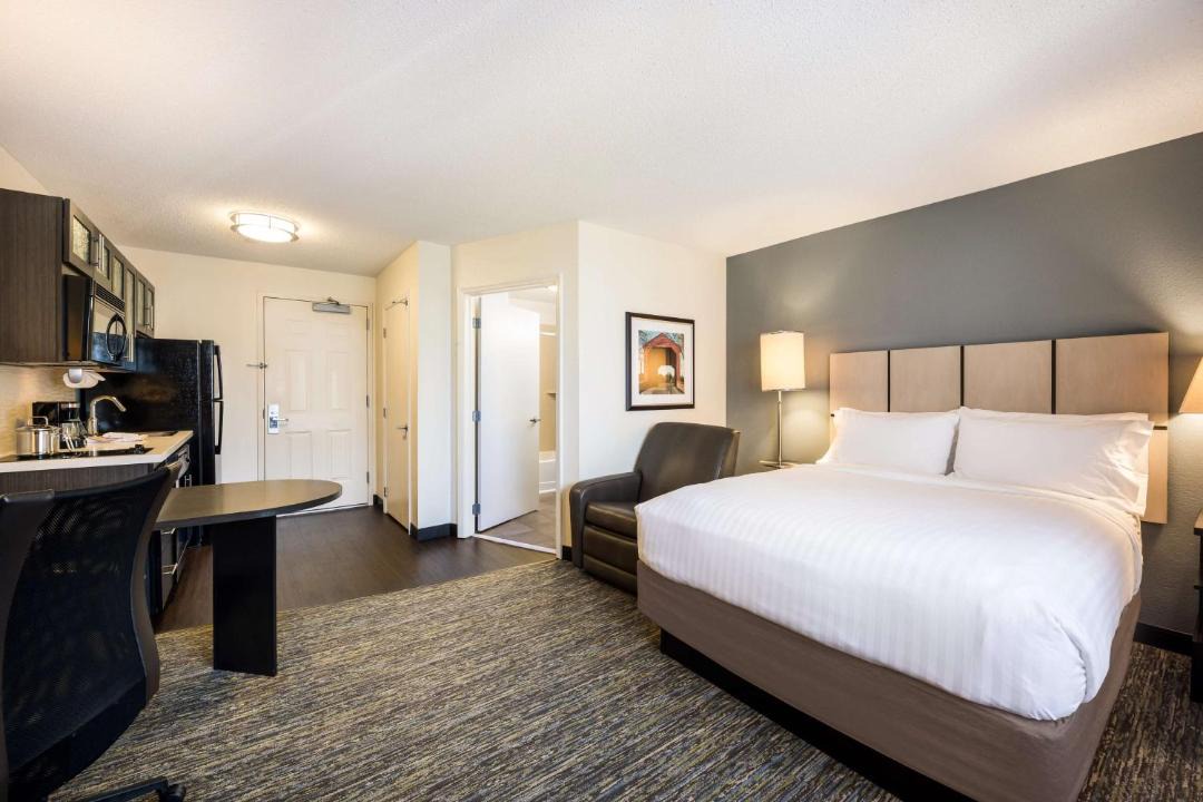 Photo of Bedroom in Warrenville