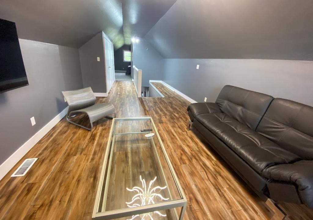 Photo of Livingroom in Fowler