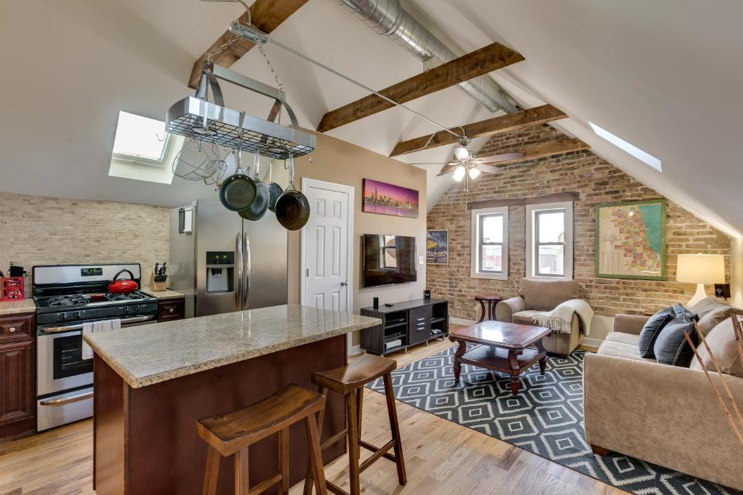 Photo of Livingroom in West Bucktown