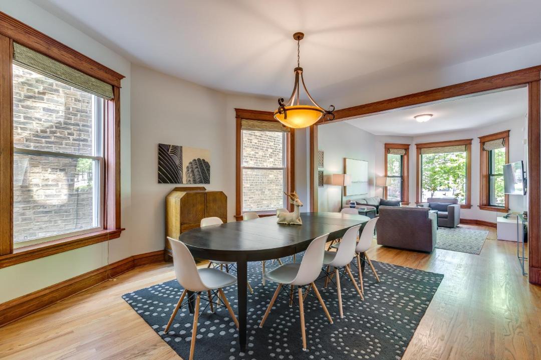 Photo of Livingroom in Logan Square
