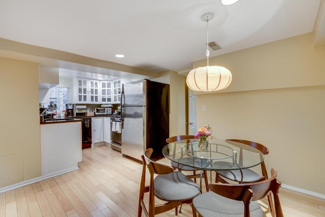Photo of Livingroom in Pulaski Park