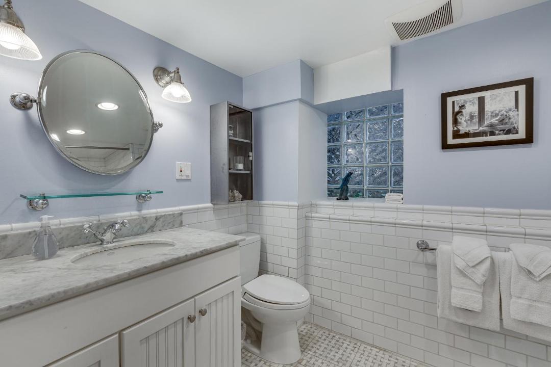 Photo of Bathroom in Pulaski Park
