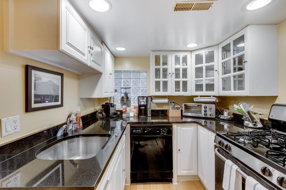Photo of Kitchen in Pulaski Park