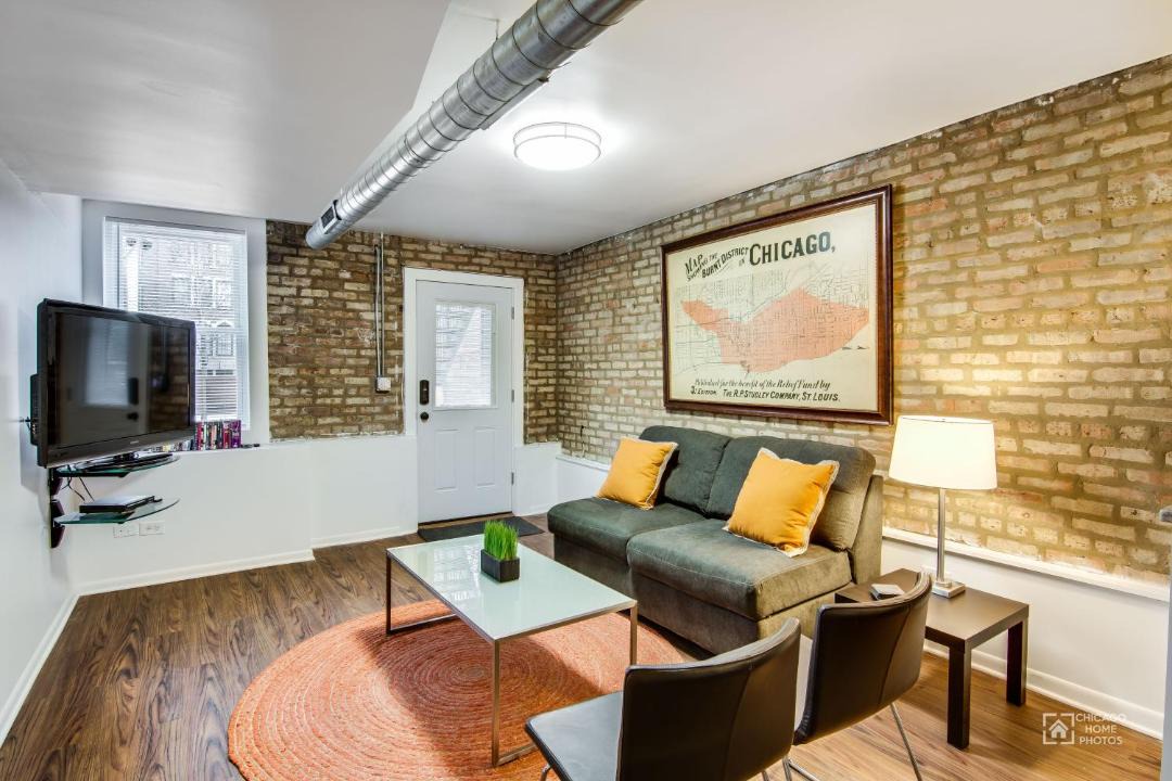 Photo of Livingroom in West Town