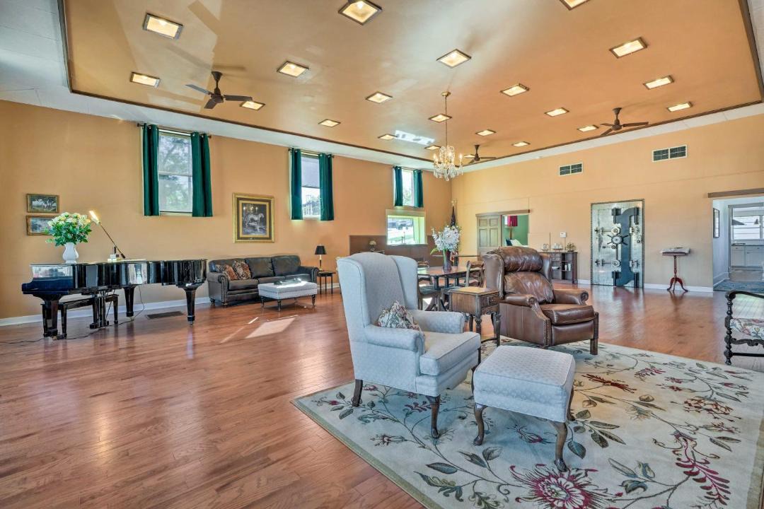 Photo of Livingroom in Bartonville