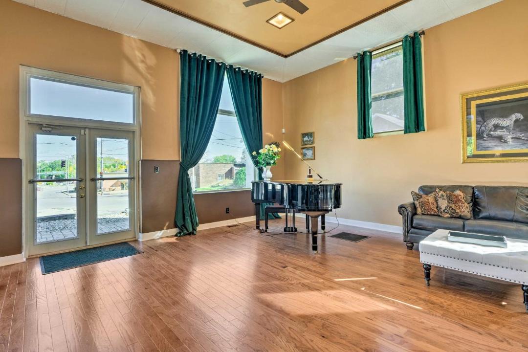 Photo of Livingroom in Bartonville