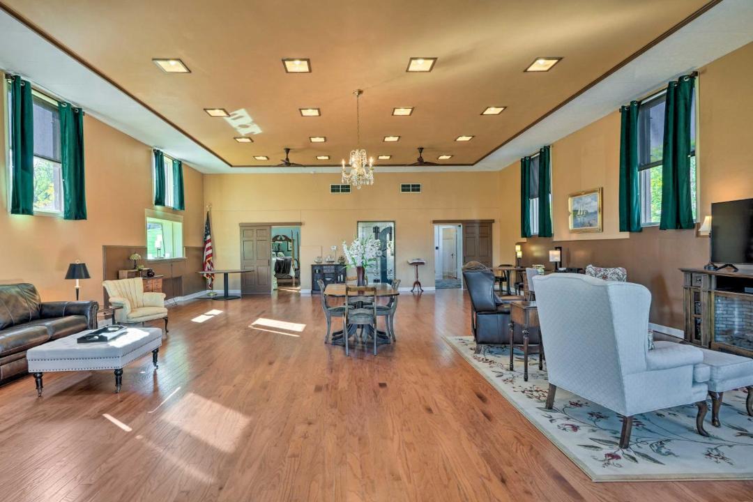 Photo of Livingroom in Bartonville