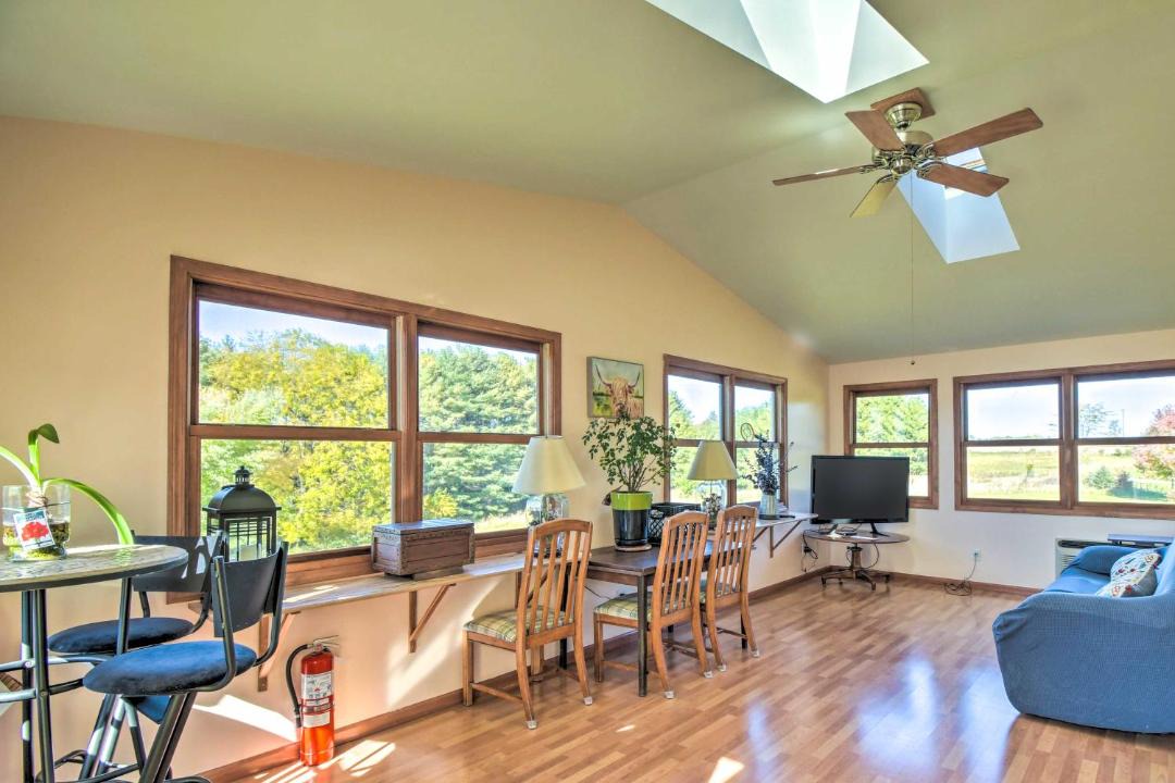 Photo of Livingroom in Apple River
