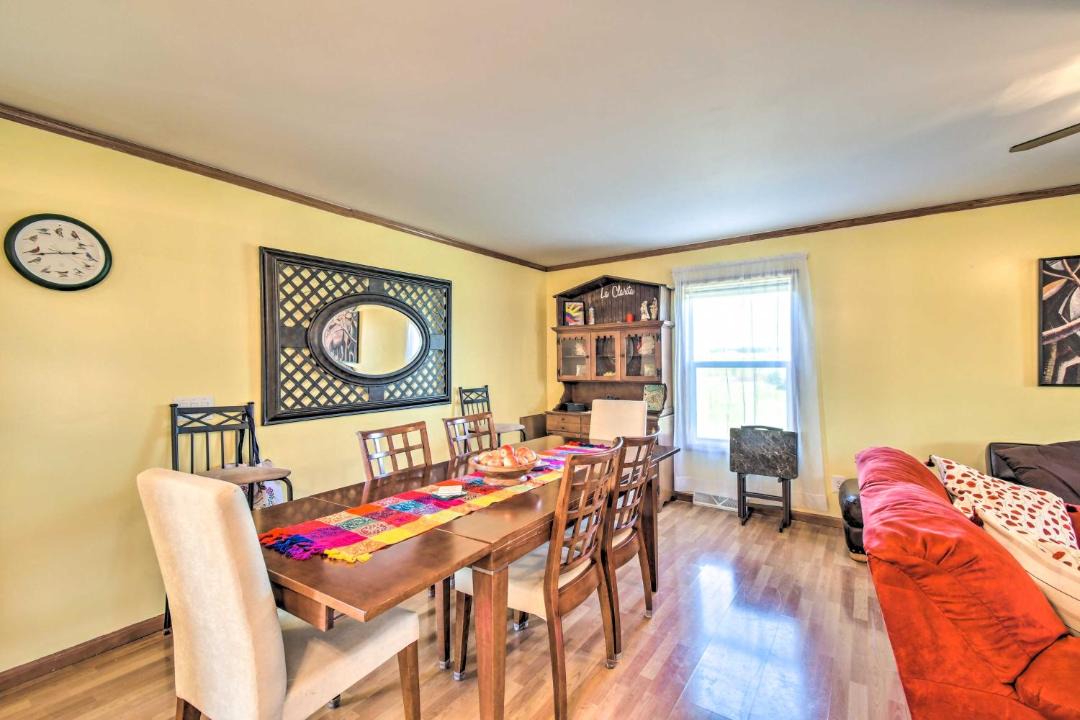 Photo of Livingroom in Apple River