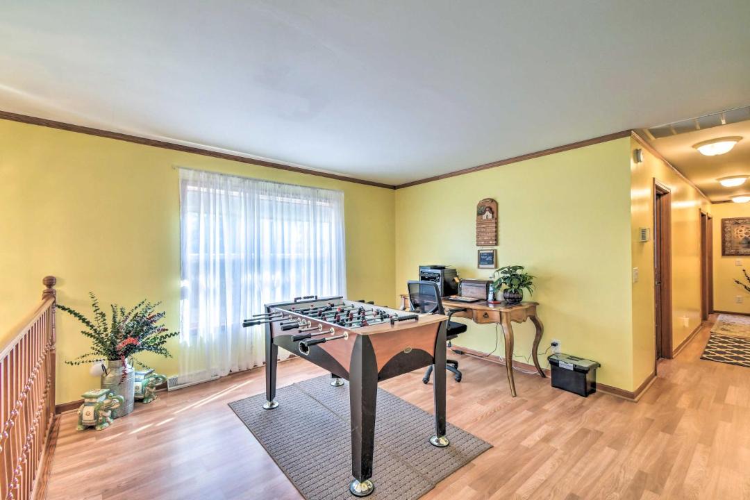 Photo of Livingroom in Apple River