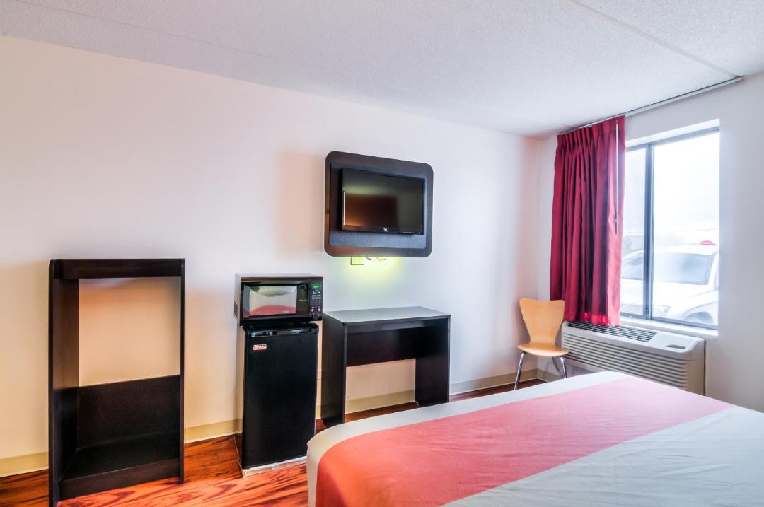 Photo of Bedroom in Lansing