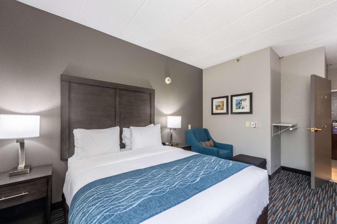 Photo of Bedroom in Schaumburg