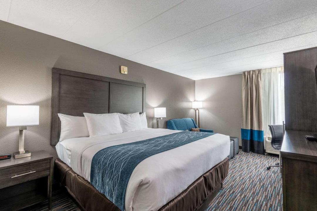 Photo of Bedroom in Schaumburg