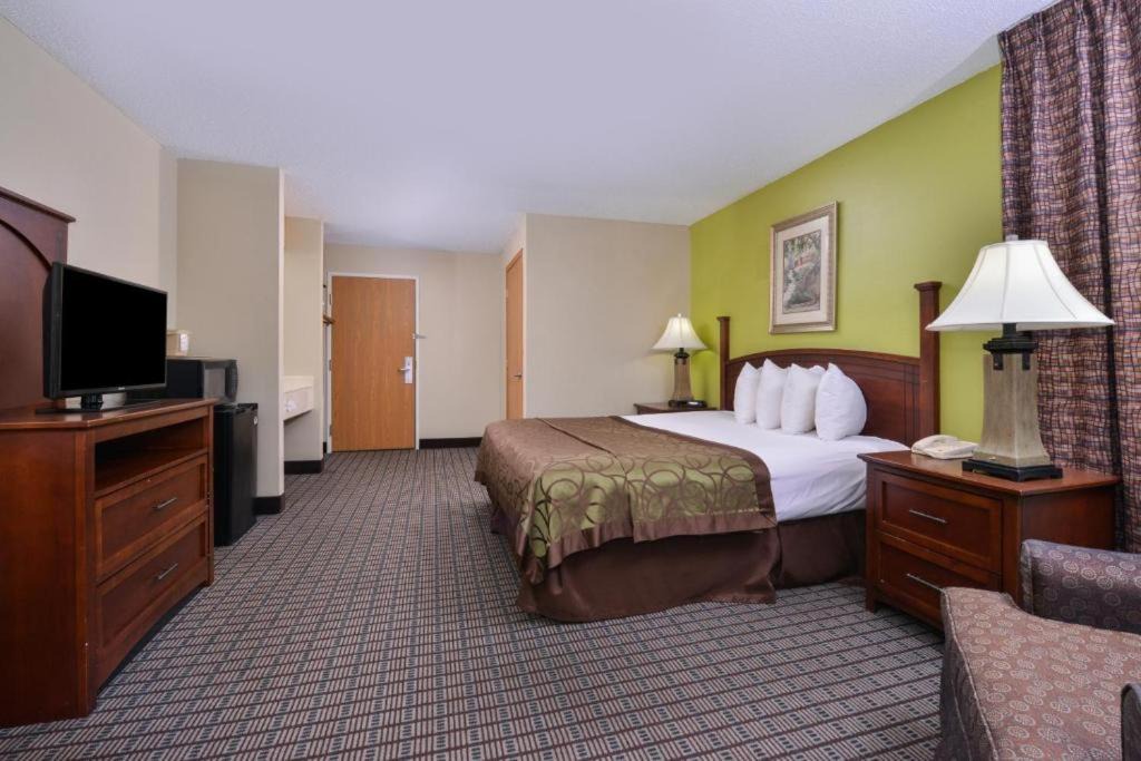 Photo of Bedroom in Geneseo