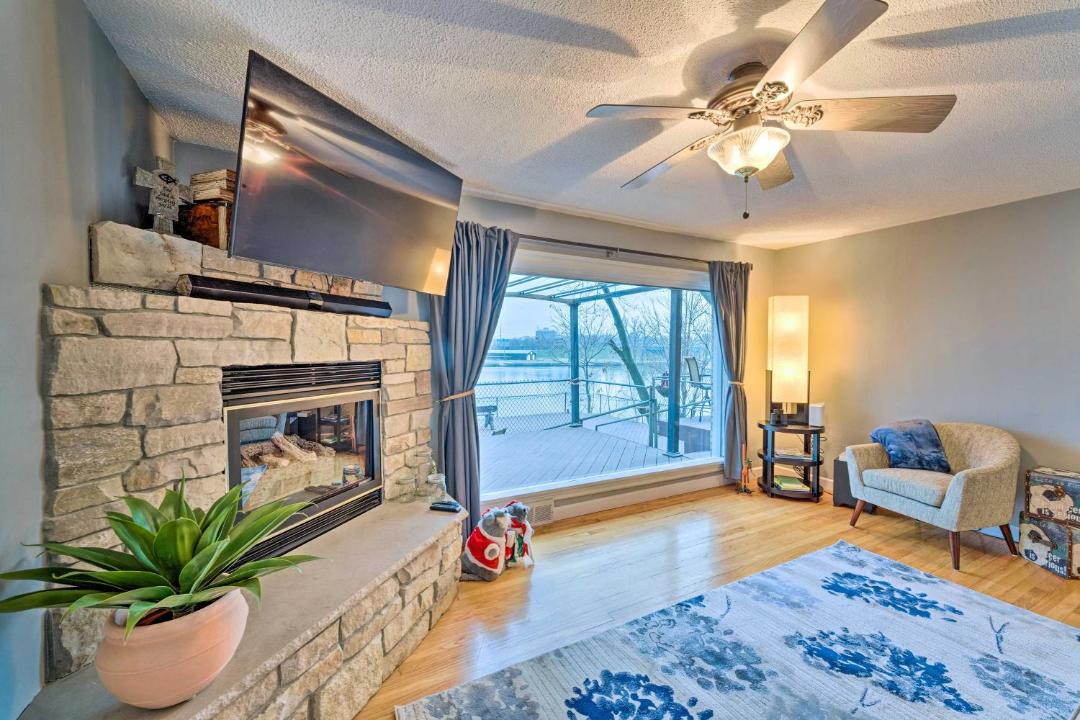 Photo of Livingroom in Rockford