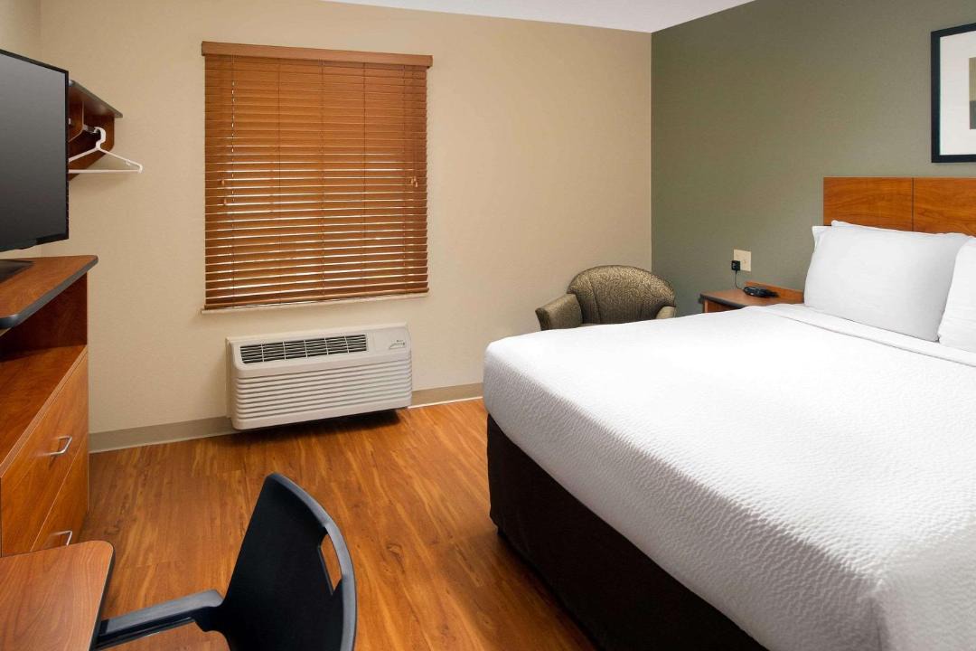 Photo of Bedroom in Romeoville
