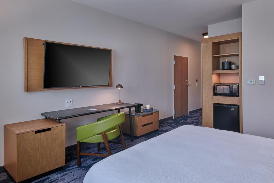 Photo of Bedroom in Des Plaines