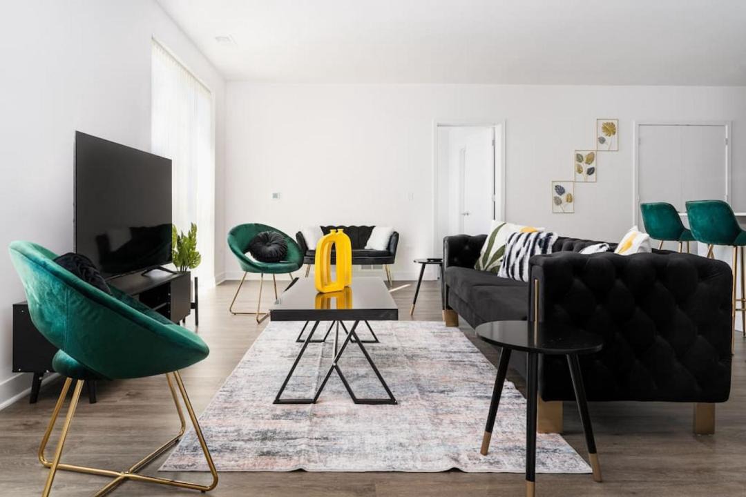 Photo of Livingroom in Morton Grove