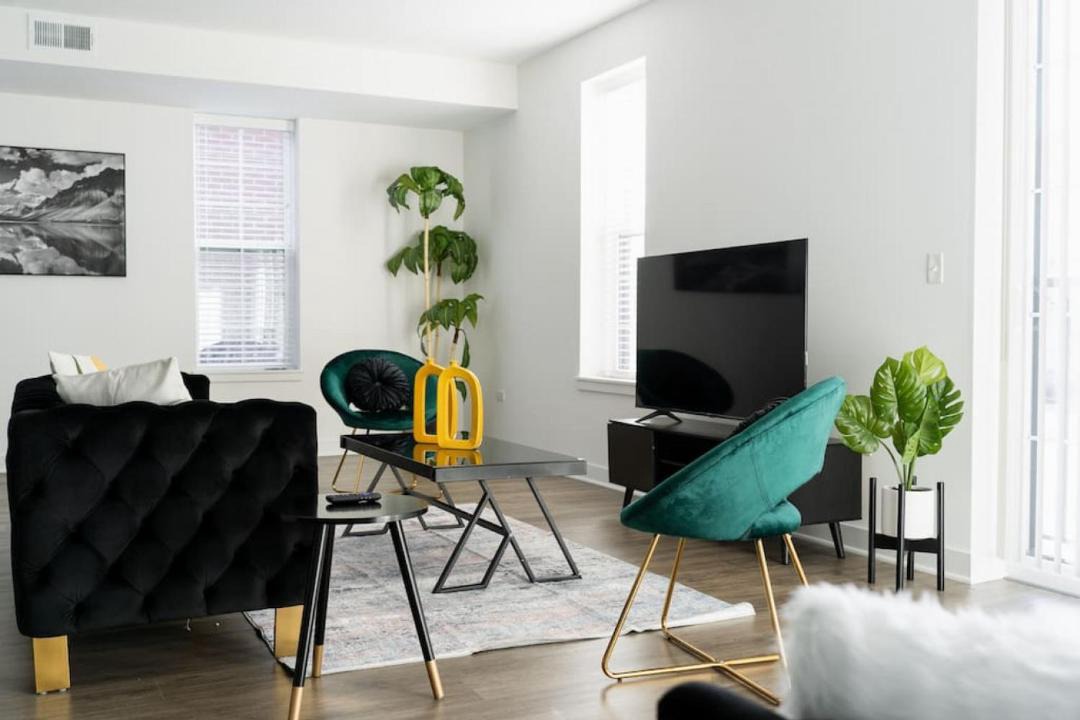 Photo of Livingroom in Morton Grove