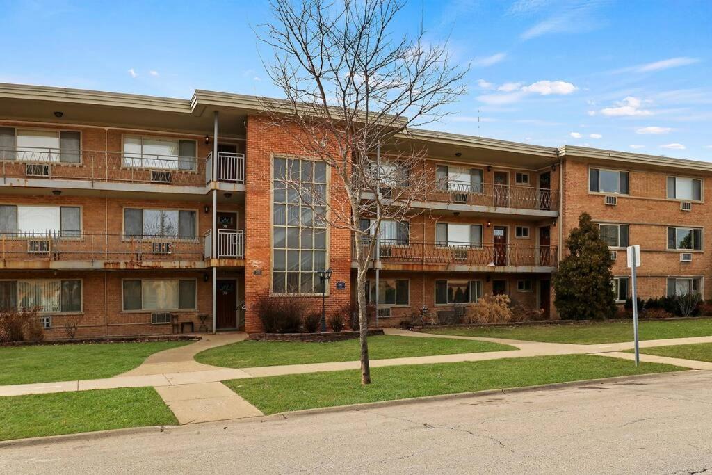 Photo of Others in Arlington Heights