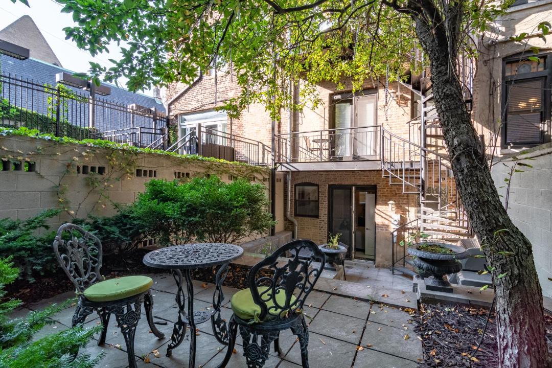 Photo of Patio Balcony in Near North Side