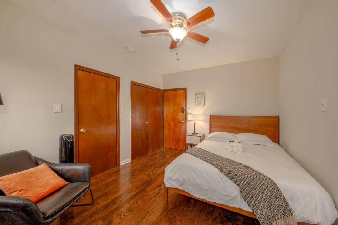 Photo of Bedroom in Hyde Park