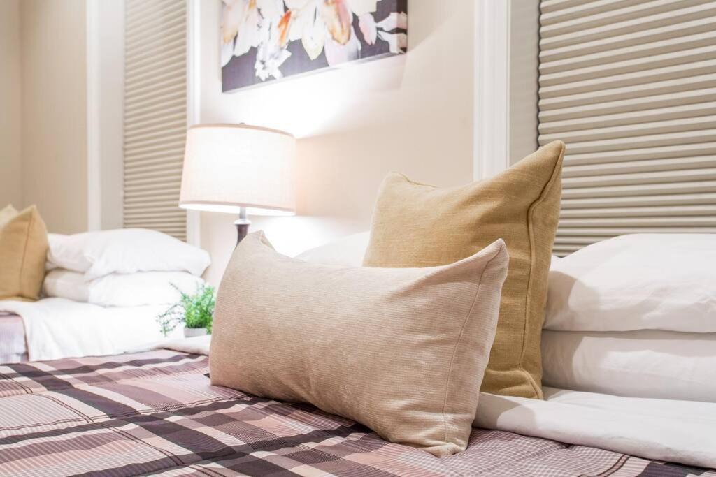 Photo of Bedroom in Wrigleyville