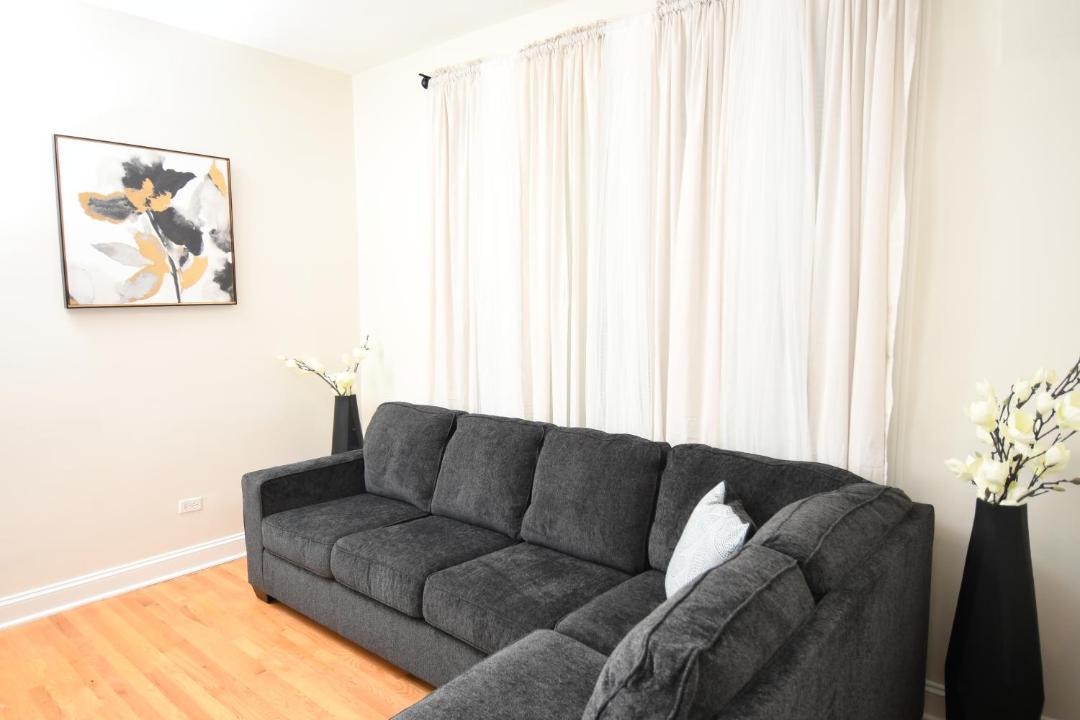 Photo of Livingroom in West Town